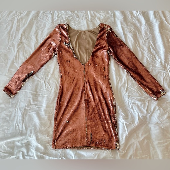 Dress the Population Lola Sequin Bodycon Dress w/ Open Back in Rose Gold - SZ L - Picture 4 of 9